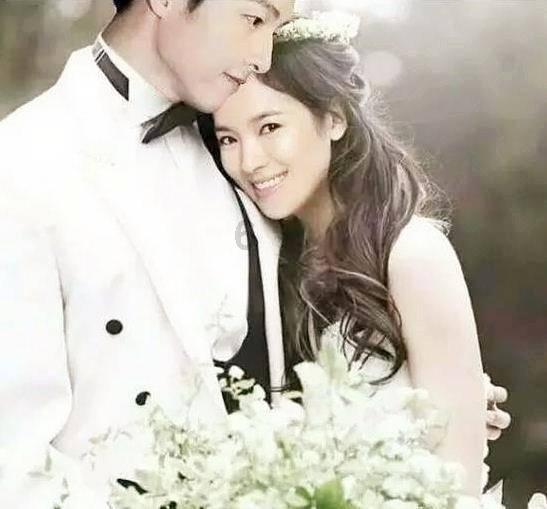 一篇男女主反穿到现代，男主是小倌，女主是公主。明朝人。游戏画面